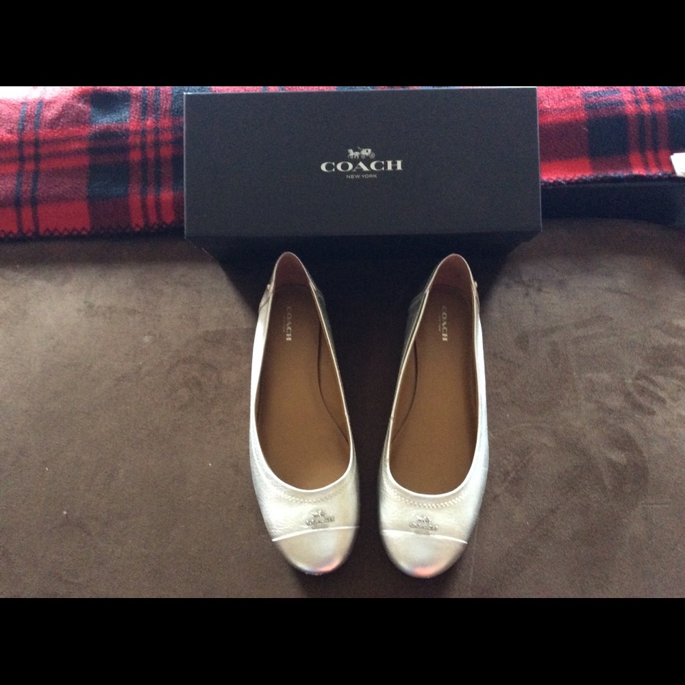 Coach flats
